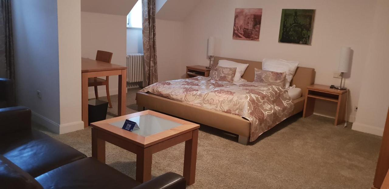 Hotel Zum Simonbraeu Bitburg Zewnętrze zdjęcie